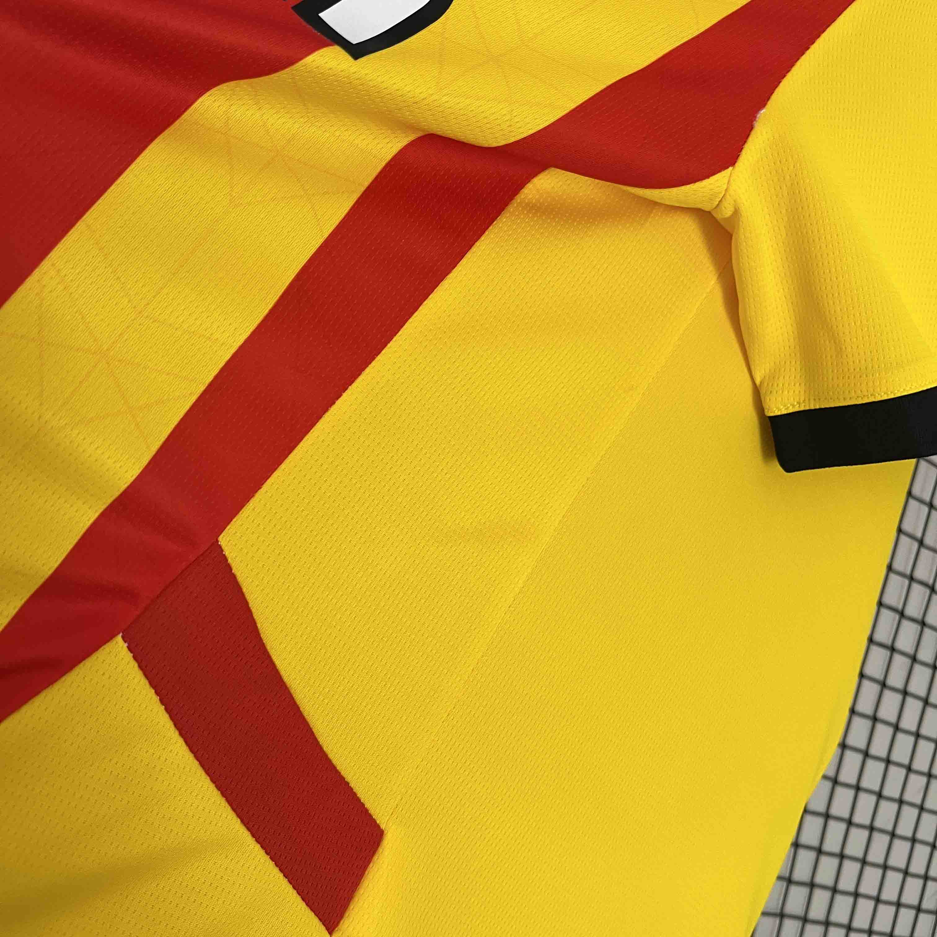 Lens maillot domicile 2024/25