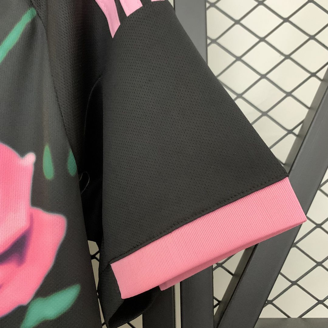 Maillot Real Madrid Édition Spéciale Serpent Rose 25/26