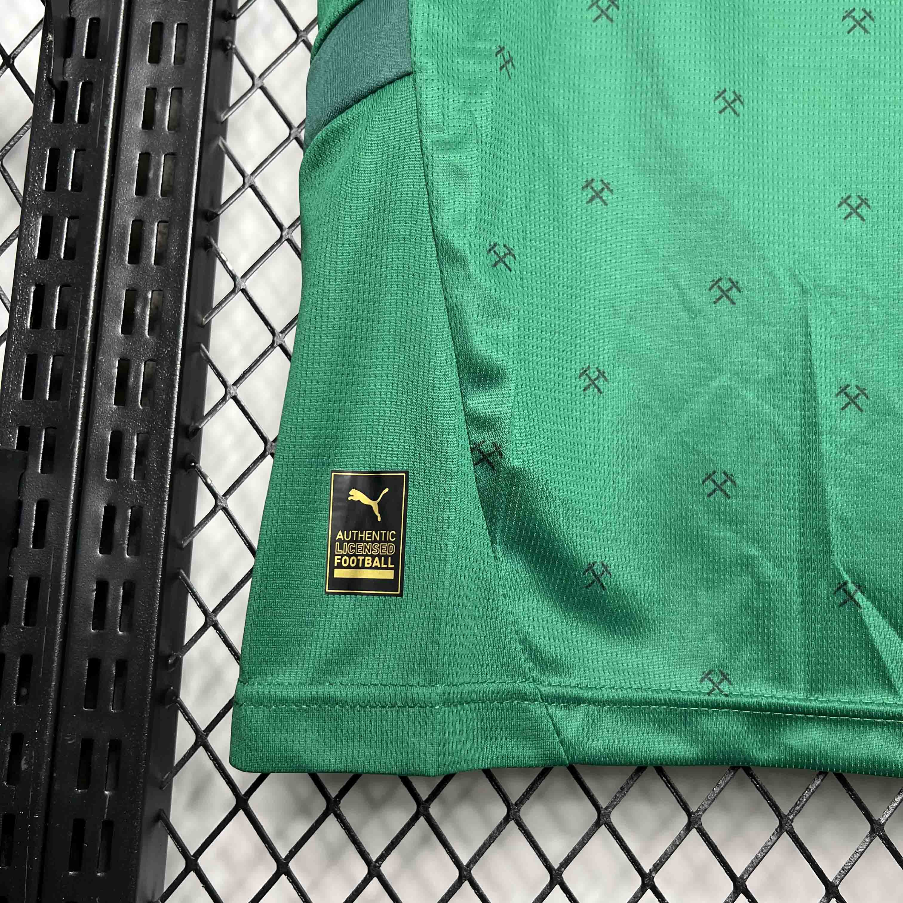 Lens maillot exterieur 2024/25