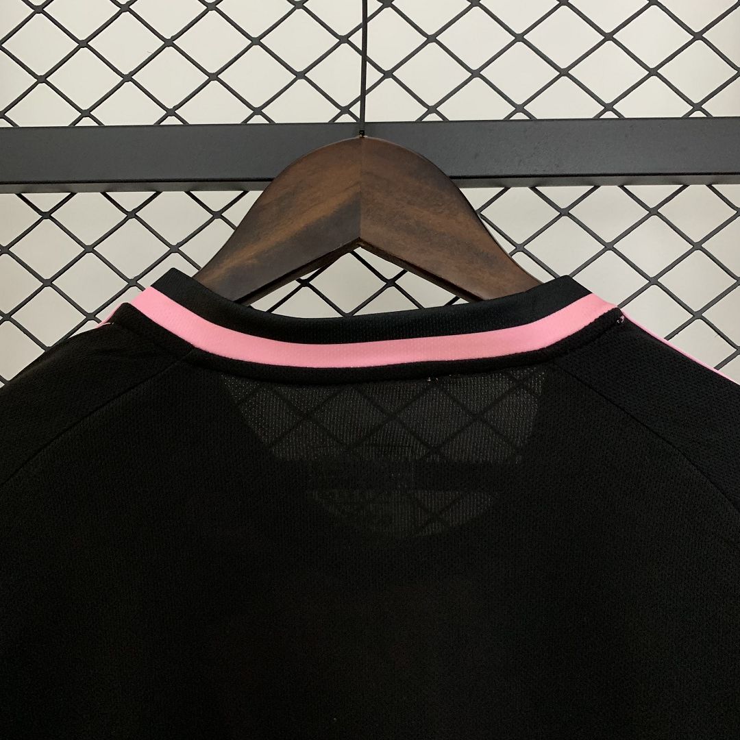 Maillot Real Madrid Édition Spéciale Serpent Rose 25/26